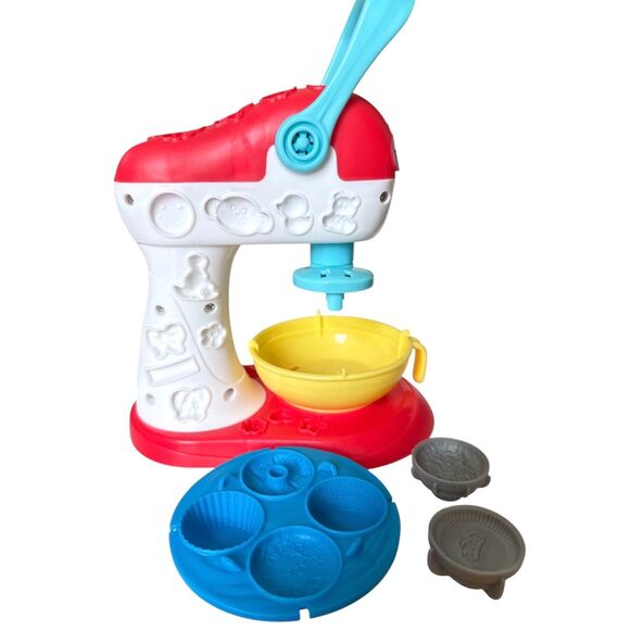 PLAY-DOH Kitchen Creations Spinning Treats Mixer Baking Cooking Toys w/ BONUS - Picture 2 of 8